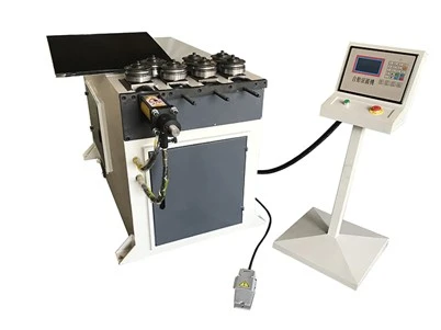 máquina curvadora de tubos